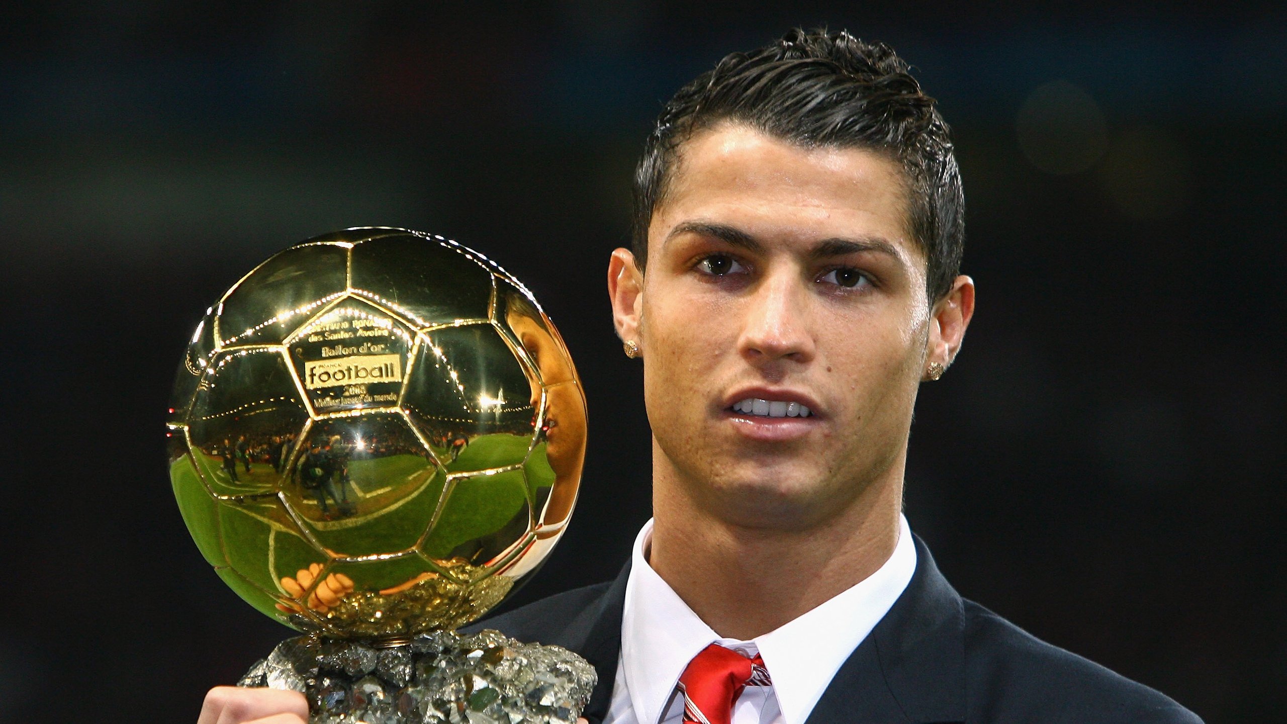 开云体育app官网-“华金·托比利亚的反击能力与迅速转换，成为美洲狮队防守中的重要一环”